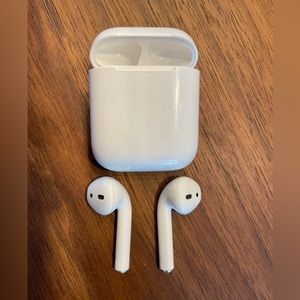 AirPods First Generation. Good Condition